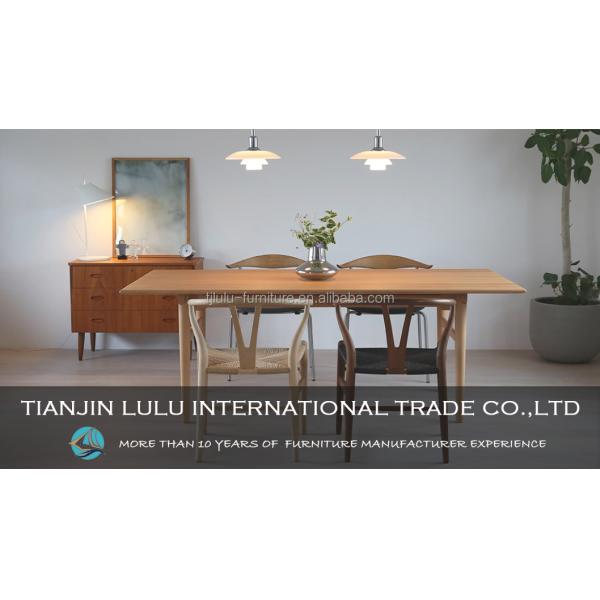 Nordic Wood Stackable Banquet Chair Modern Design Style W50*D52*H80 cm Stackable Solid Wood for Weddings and Banquets