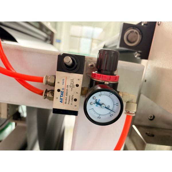 LK-T63 Aluminum Foil Container Machine with Lithium Based Ester Lubrication, Durable C-Frame Construction, and 3-Cavity Mold Design