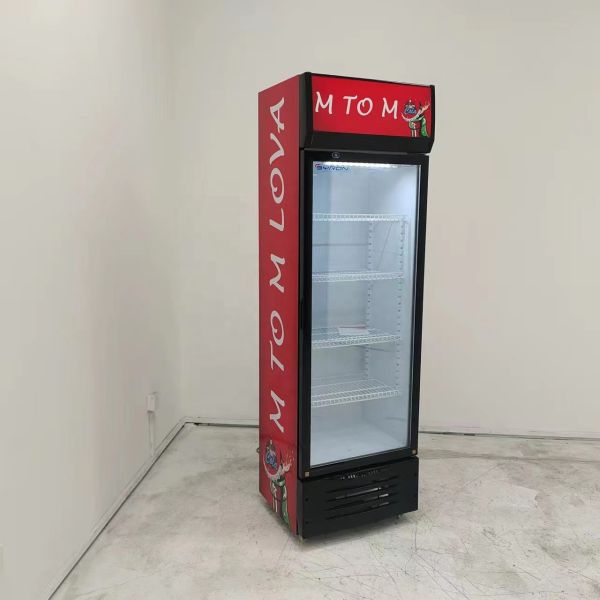 Three Door Commercial Beverage Cooler Single Temp Adjustable Shelf
