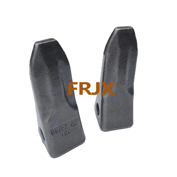 Precision Casting Mini Excavator Bucket Teeth Lost Wax Casting OEM Standard 1u3352 Yellow Black Color