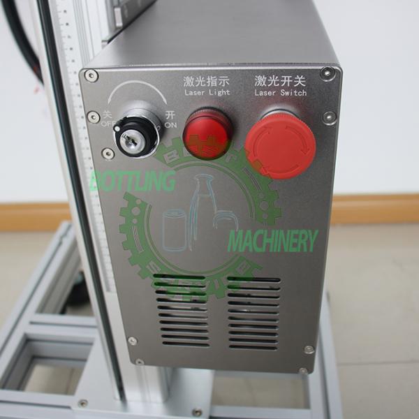 15W 10000BPH PET Bottle Date Flying CO2 Laser Code Printer