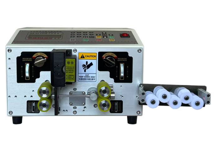 Automatic cutting wiring machine