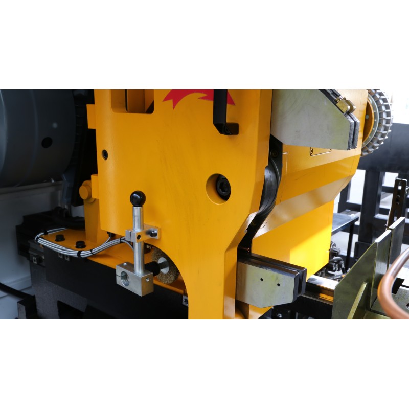 SAKOSIDE circular saw control panel and interface