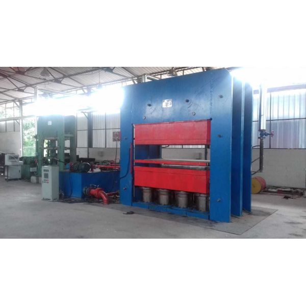 Plate curing machine close-up