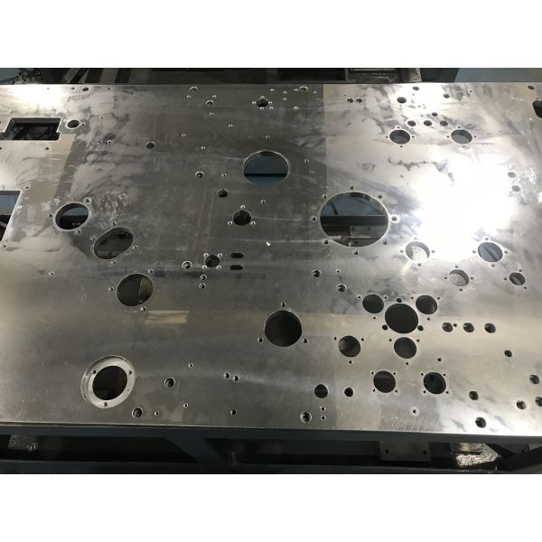 Medium Speed Automatic Disposable Paper Cup Making Machine with External Size 2130mm*1350mm*1900mm and 220V/380V Voltage