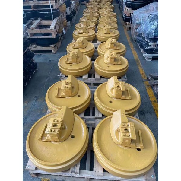 Customized Yellow or Black 40SiMnTi/40Mn2 Bulldozer Undercarriage Parts Front Idler