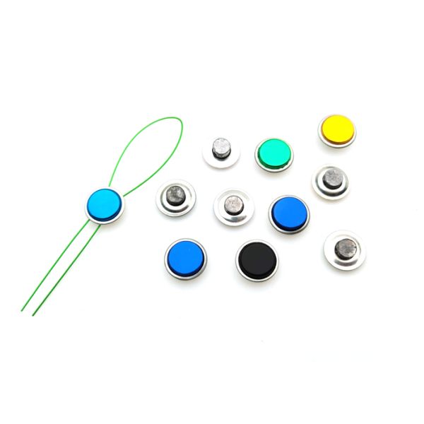 Close-up view of US-TMS06 security seal components