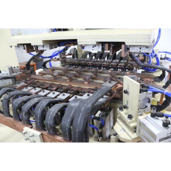 Automatic Wire Mesh Welder Reinforcing Steel Bar Welding Machine With Rotary Table