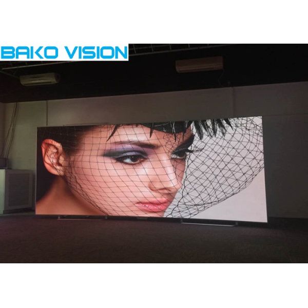 P4 P5 Indoor Fixed LED Display Creative Shapes Wide View Angle High Definition