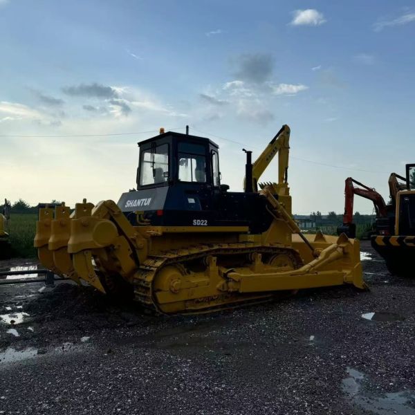 Second Hand Dozer Used Bulldozer Shantui SD22 For Earthworks