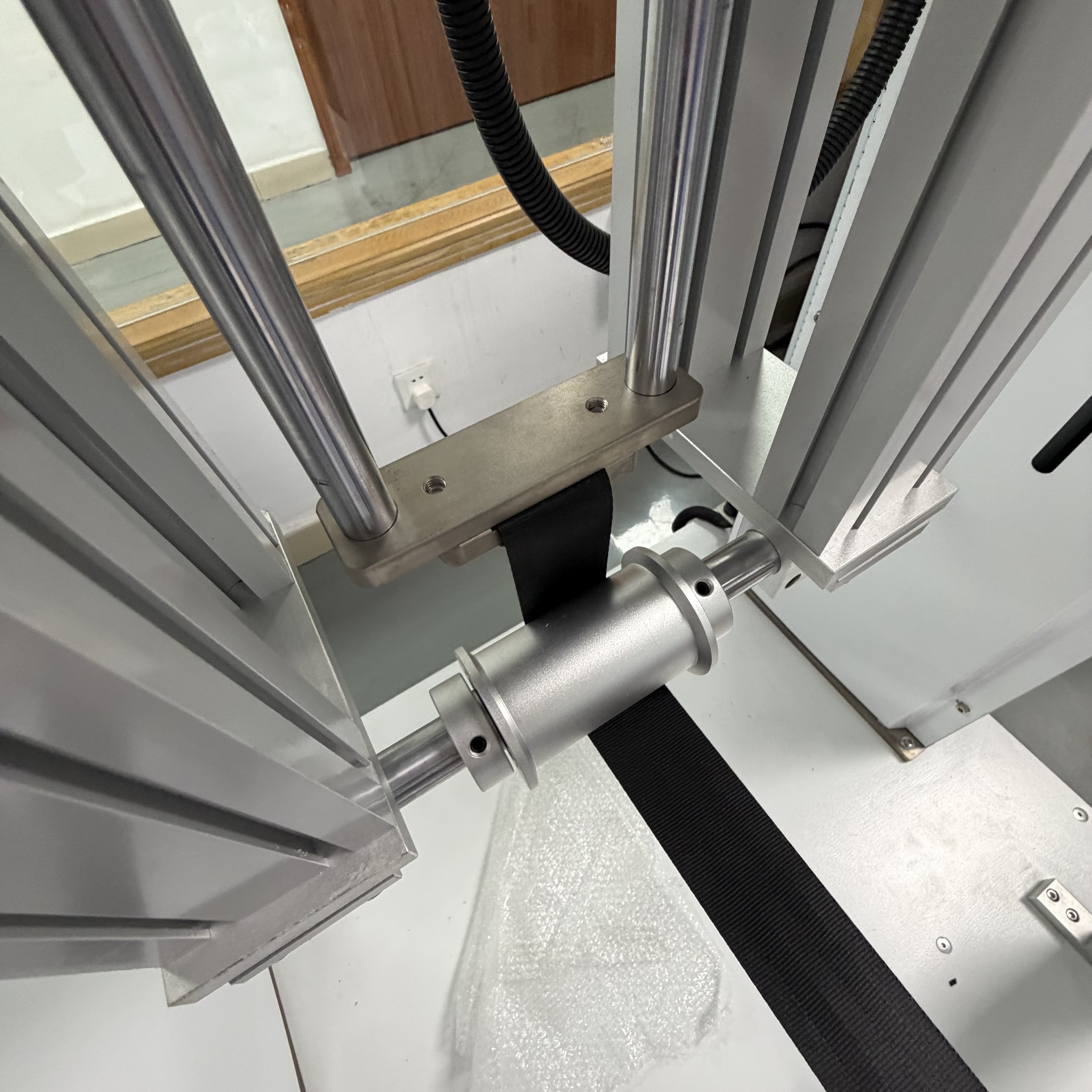 Bathing chair fatigue testing machine