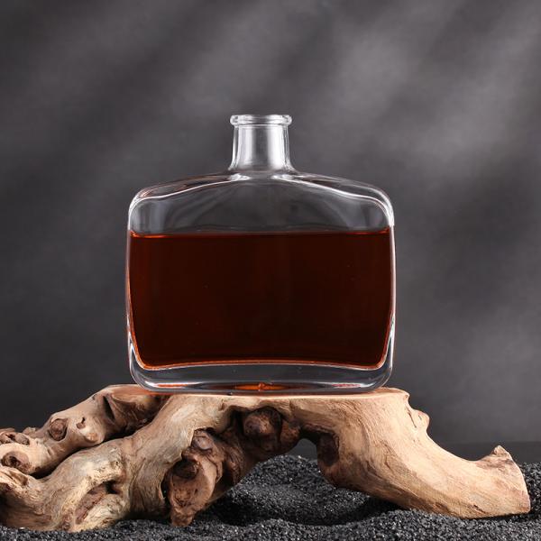 Rectangular Phoenix Glass Bottle The Ideal Choice for Beverage Packaging in Industry