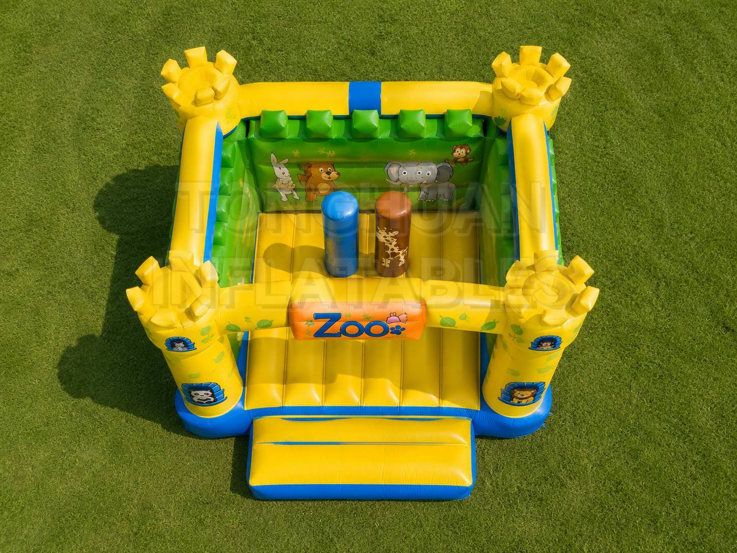 Zoo Theme Inflatable Bouncer with Animal Obstacles and Bright Bounce Area for Kids Parties and Rental Businesses