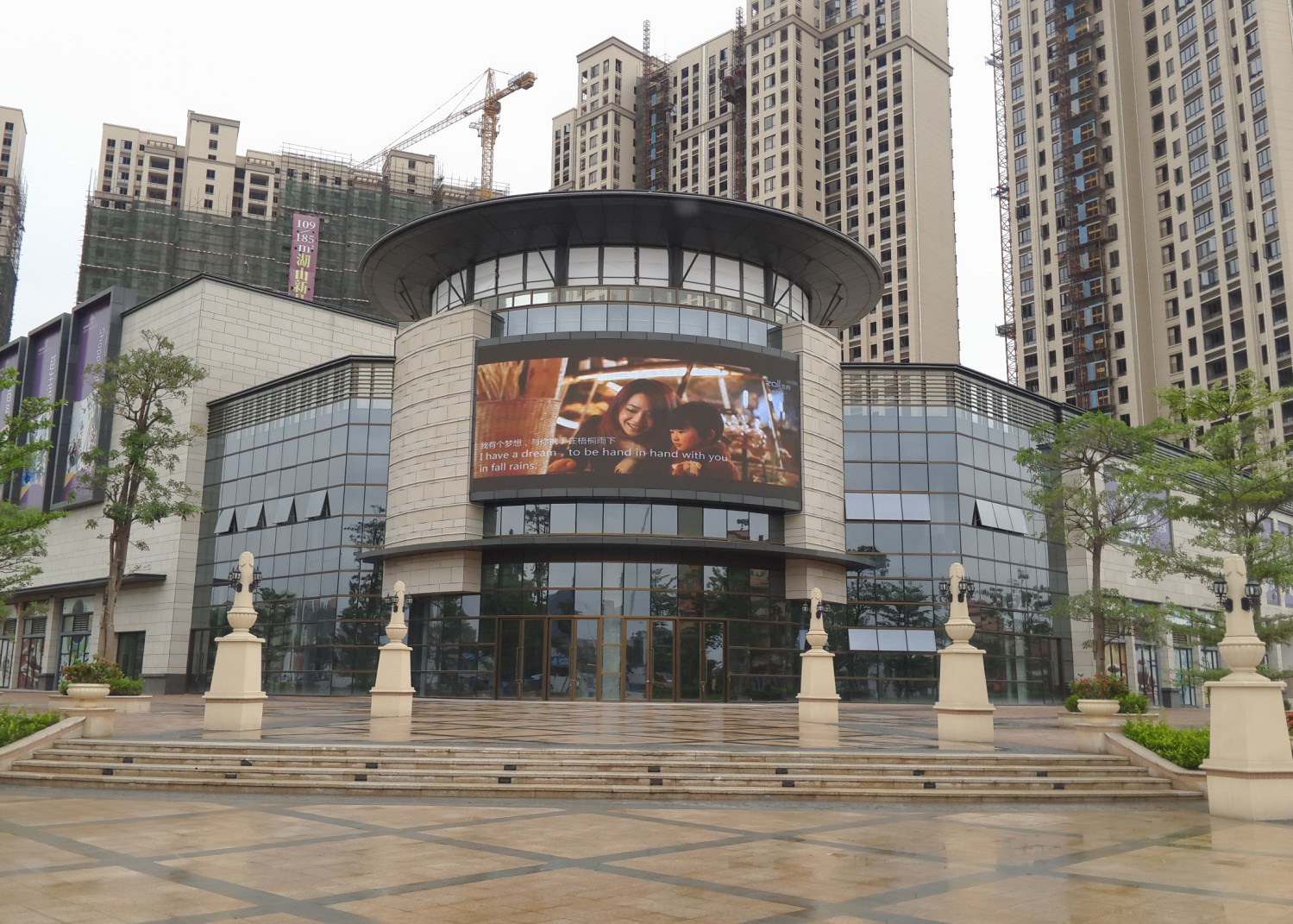 HD P8 Large Commercial LED Screens Full Color Advertising