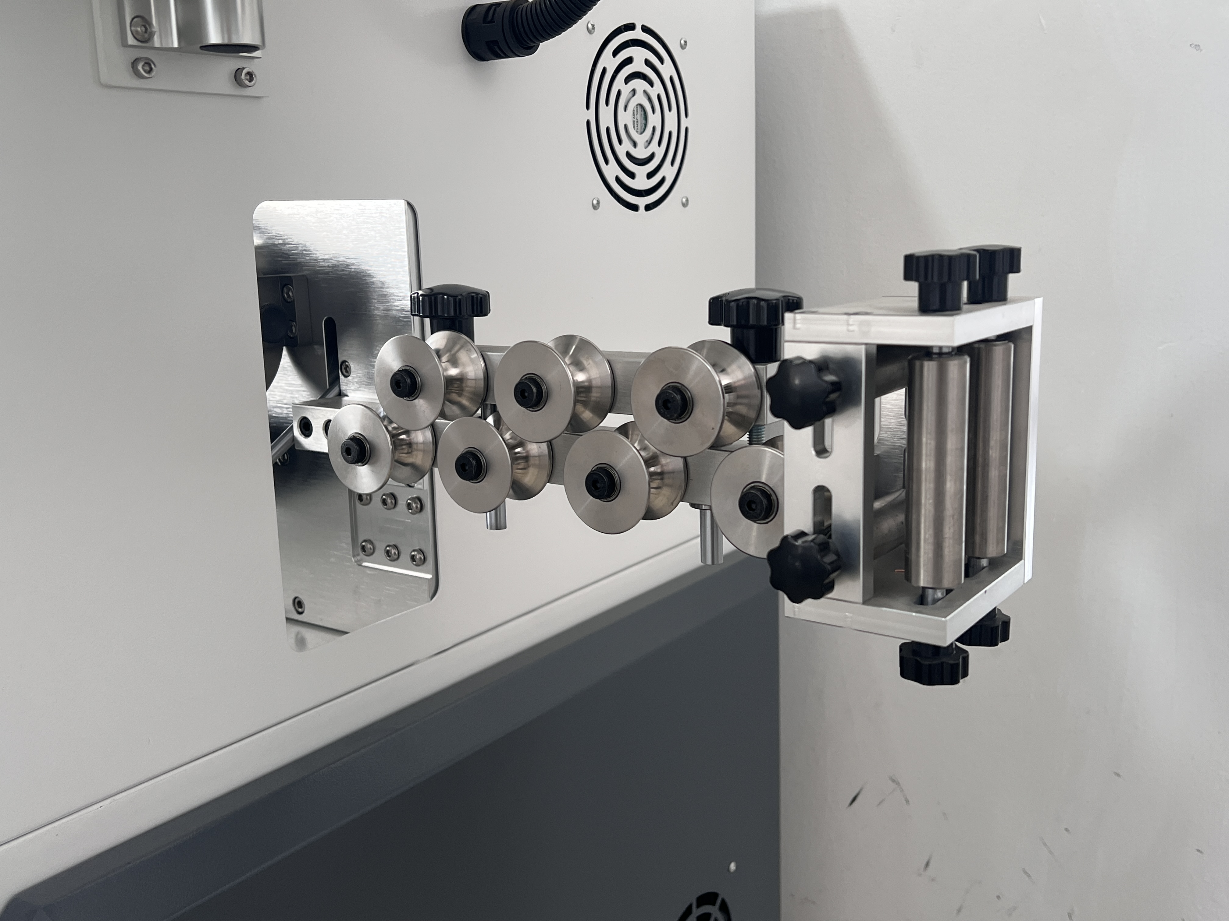 220V Wire Cutting Stripping Machine Fully Automatic Wire Stripping And Cutting Machine