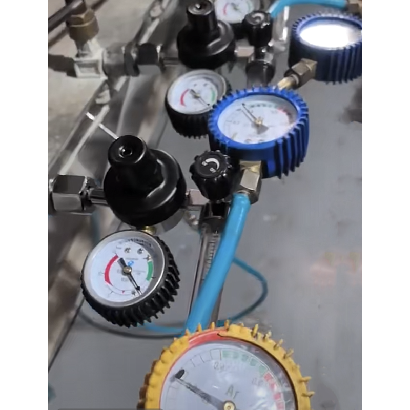 Electric Heated CO2 Regulator with Flowmeter , Dual Heating Core Carbon Dioxide Gas Pressure Reducer , Welding MIG Welder CO2 Pressure Gauge Regulator