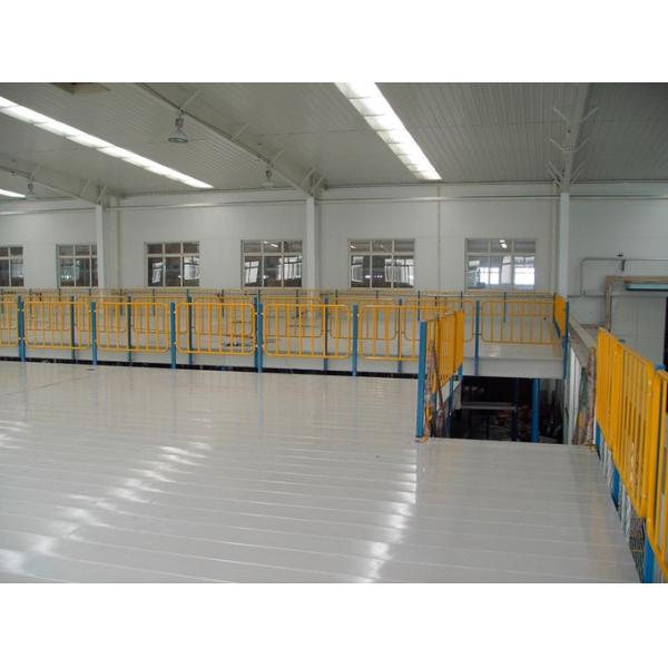 Custom warehouse mezzanine platform installation