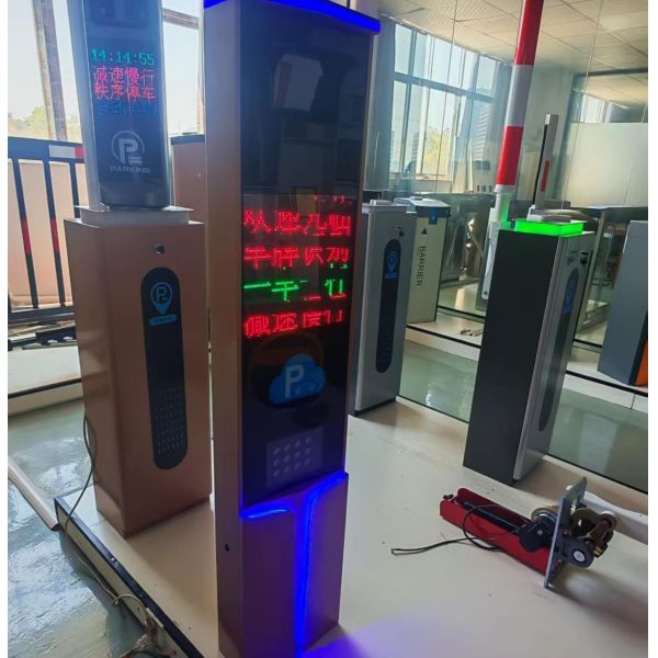 IP55 2 Way LPR Parking System , Automatic Vehicle License Plate Recognition System