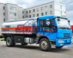 10 - 15 Tons Oil Tanker Truck 6557cc Engine Displacement 7 / 8F 1R Gearbox