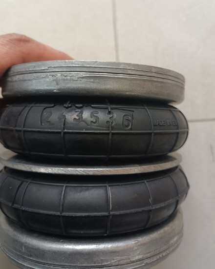 NORGREN PM/31042 Air Bellow Single Acting 4-1/2" Diameter Surface Polished Temperature Range -22...122 °F Hot Original