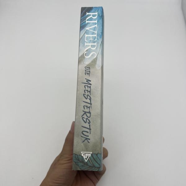 Novel Fiction Book Printing 352 Pages Offset Printing With Soft Cover embossing