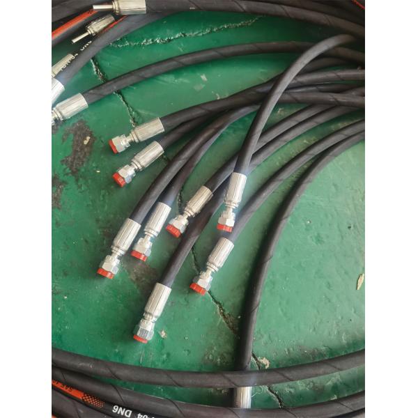 Hydraulic hose in industrial application