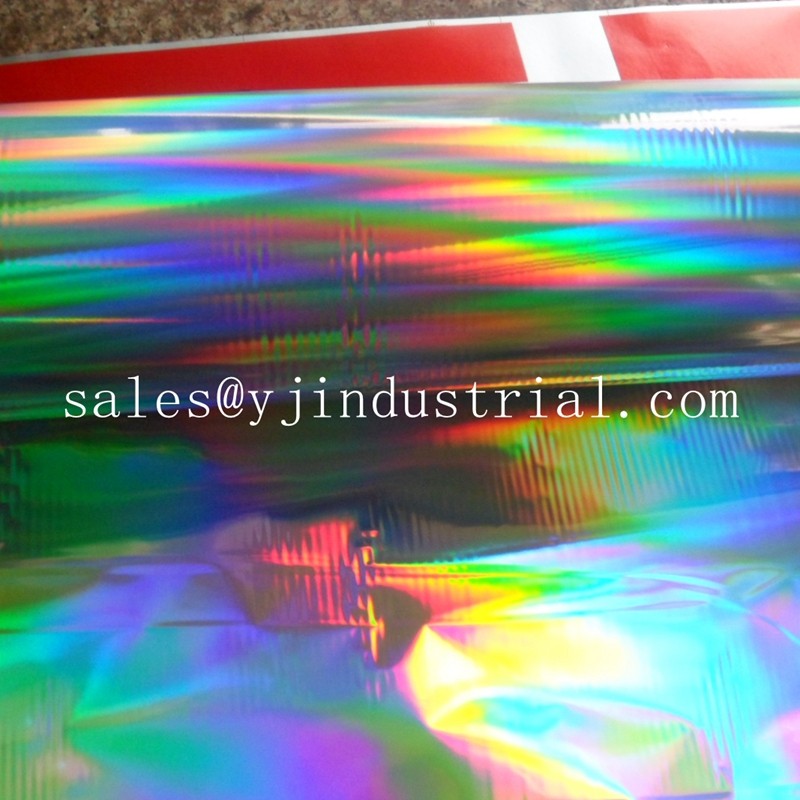 China High quality PET holographic lamiantion film &transfer film with seamless rainbow pattern on sale
