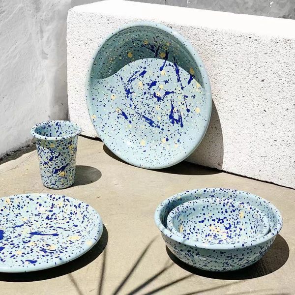 Enamel Rolled-Edge Metal Tableware Sets Multi Size with Custom Decal for Dinner