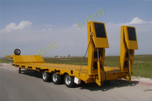 80 ton Gooseneck low loader Low Bed Tractor truck trailer sale Hydraulic ramp