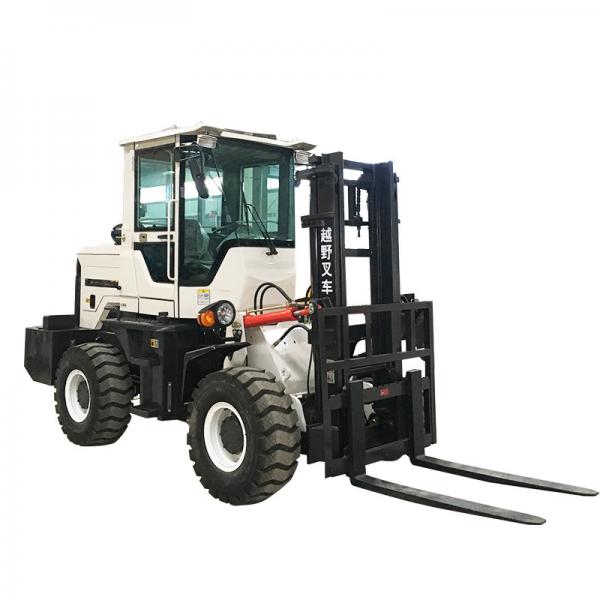 Small Port Handling Equipments , 4wd 3 To 5 Ton Off - Road Hydraulic Forklift Truck Diesel Machines