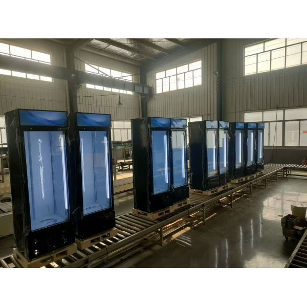 Vertical Commercial Merchandiser Refrigerator Merchandiser Cooler