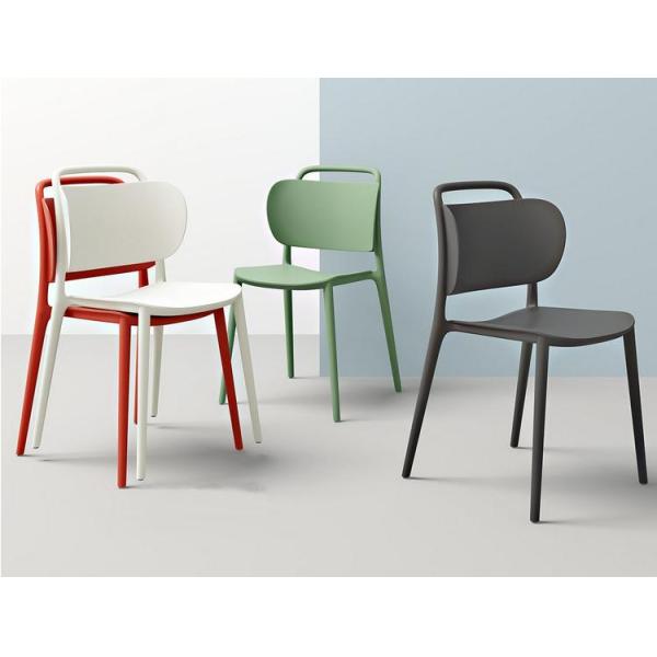 Nordic plastic chair dining chair family creative single simple ins web celebrity can be stacked dining chair