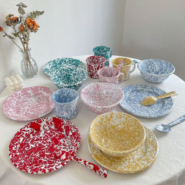 Outdoor Picnic Camping Kitchenware Tableware Colorful Speckle Coating Mug Plate Bowl Custom Enamel Ware Dinner Set