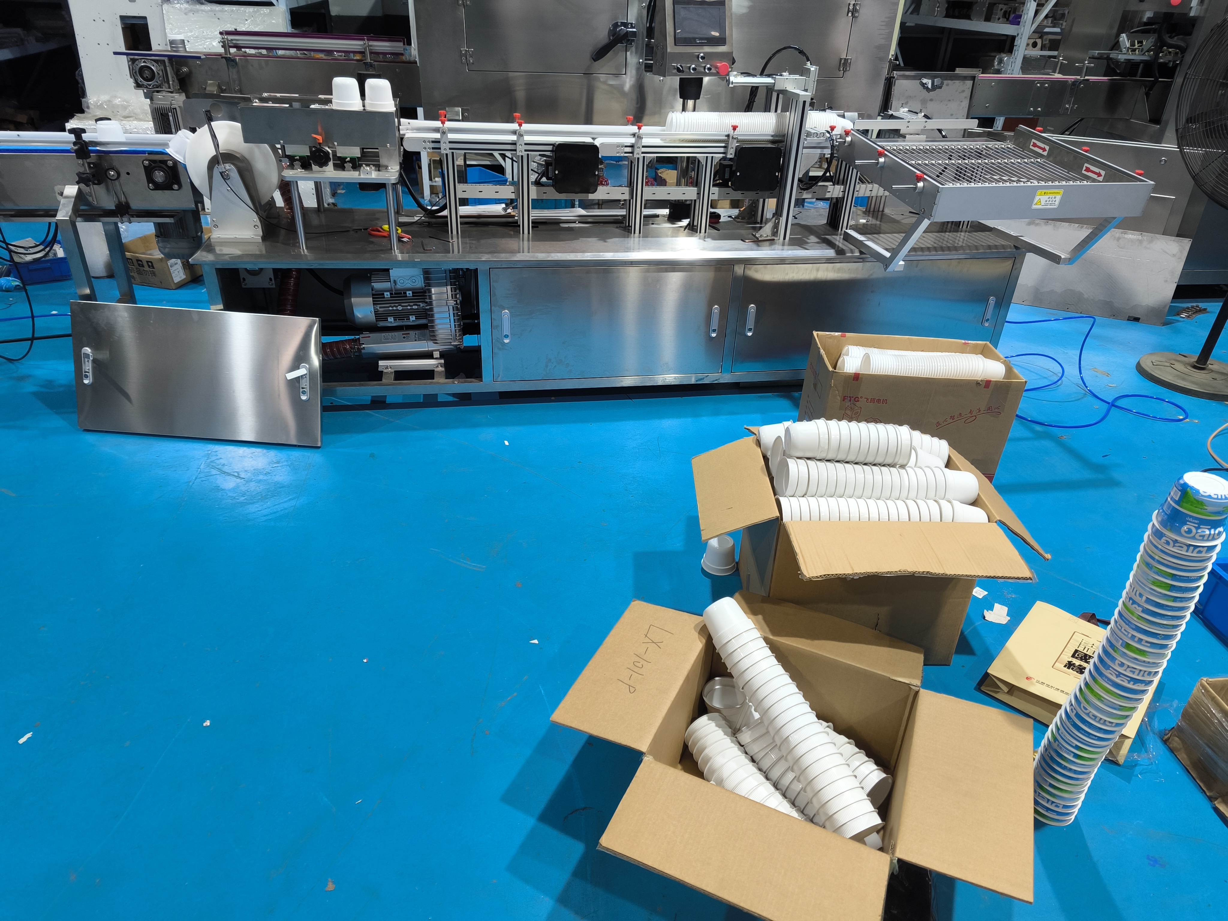 Automatic PP Cup Seeve applicator with Automatic Cup Feeder and Cup Stack