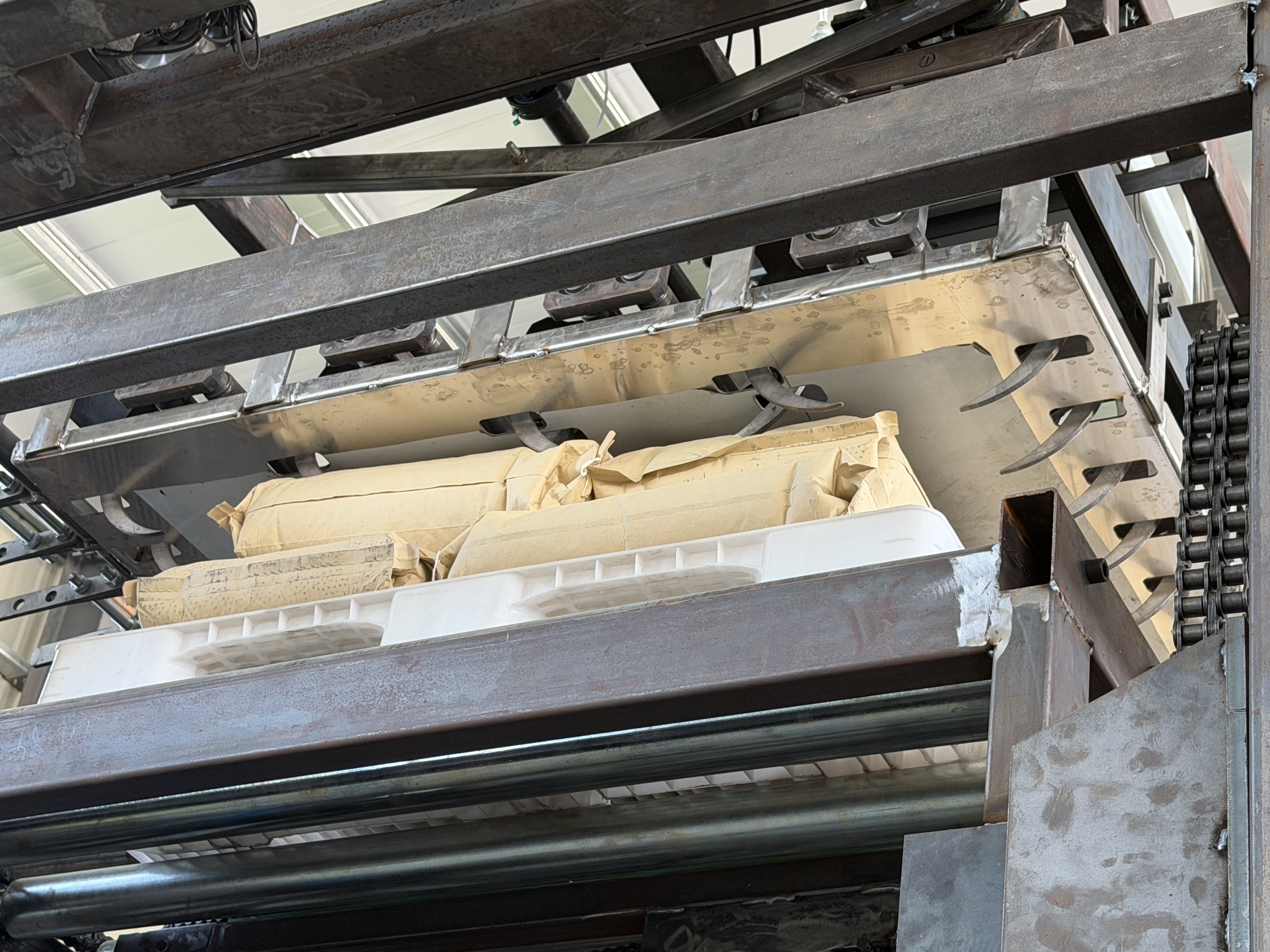 Tv600 Automatic Bag Empty Machine For Granular Materials