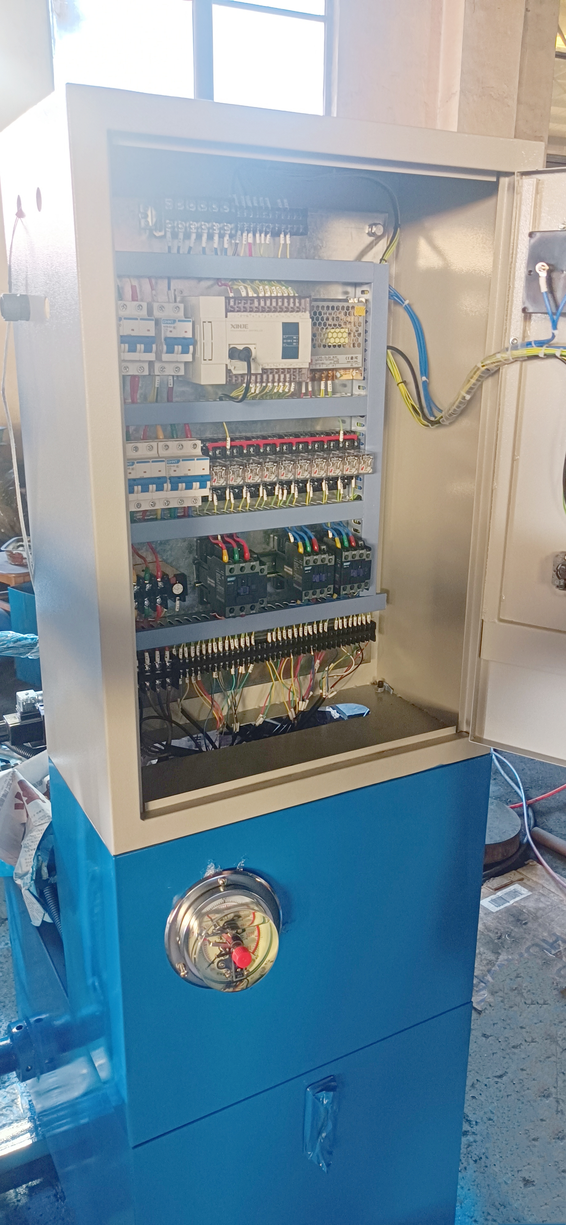 PLC Automatic Mold Opening Rubber Vulcanizing Machine / Insulating Rubber Pad Making Machine