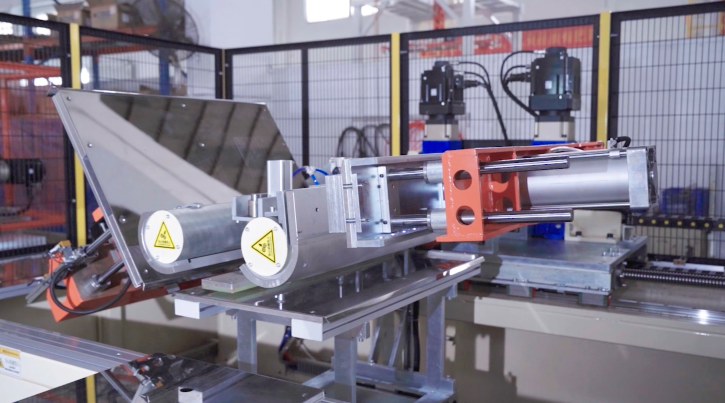 Condenser inline bending machine