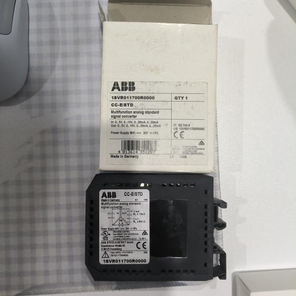ABB 1SVR011700R0000 CC-E/STD Analog Signal Converter Univers 24VDC Module