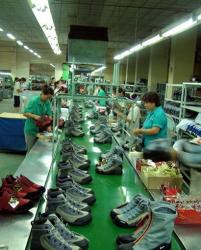 泉州市Baoweiの靴の&衣服Co.、株式会社。