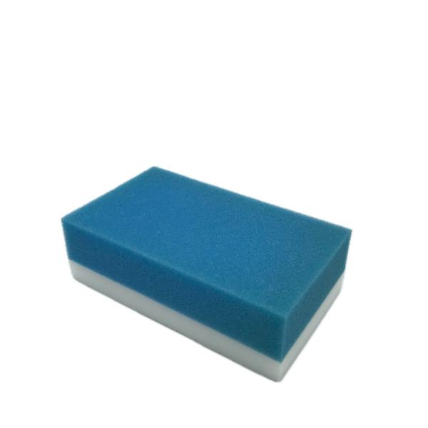 Package of melamine magic cleaning sponges