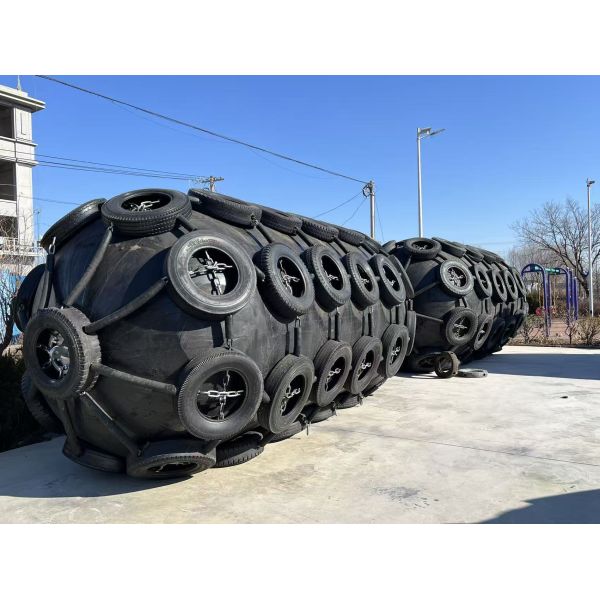 Pneumatic Rubber Fender For Marine Service