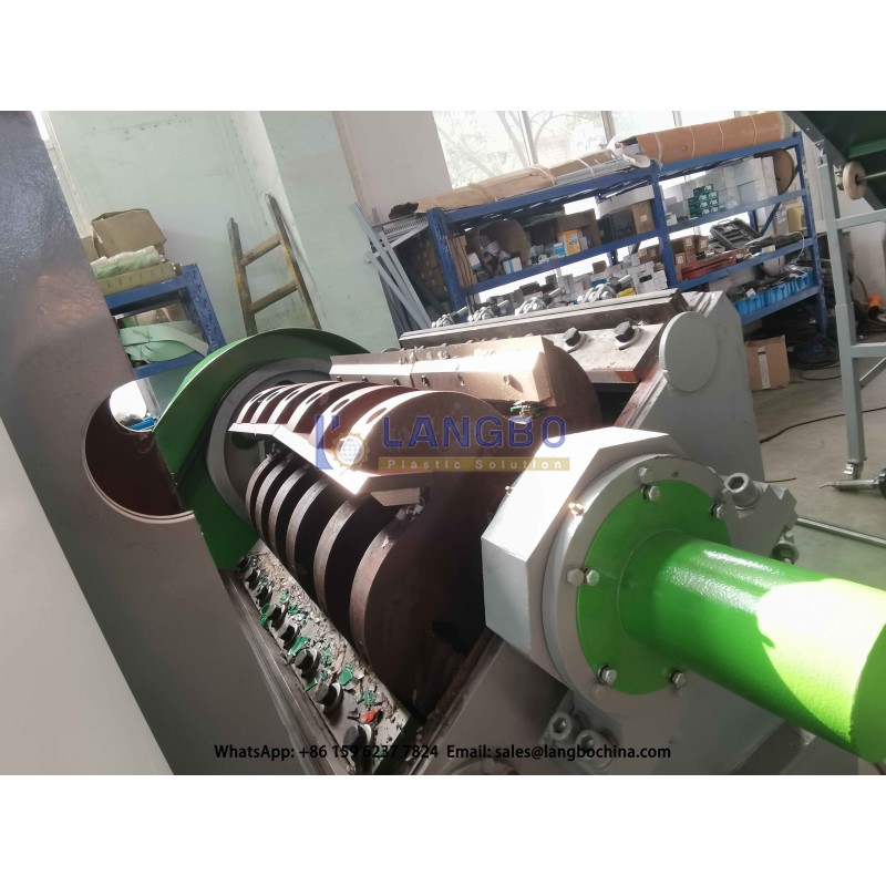 Recycling Waste Plastic Crusher Plastic Bottle Crusher Machine