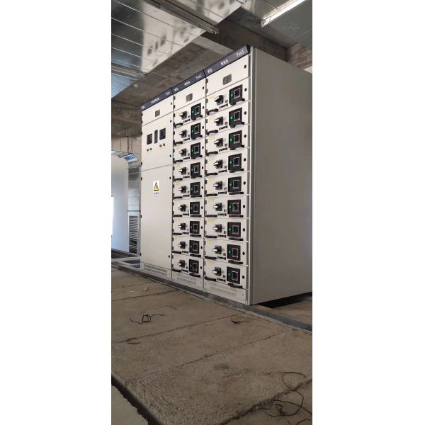 Low Voltage Industrial Electrical Switchgear GCK Complete Set Customized Color