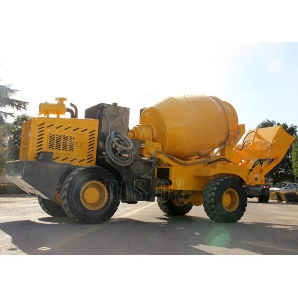 Self Loading Mobile Concrete Mixer Ready Mix On Site Concrete Mixer Truck