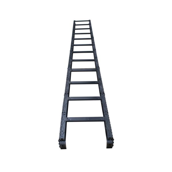 Portable folded ladder L7