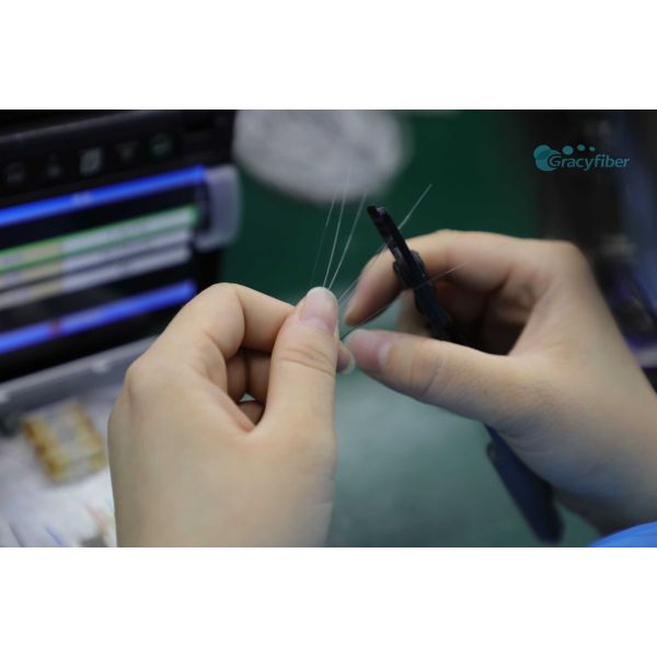 Single Mode Multimode Fiber Optic Patch Cord , Fiber Optic Pigtail LC/SC/FC/ST Patch Cables