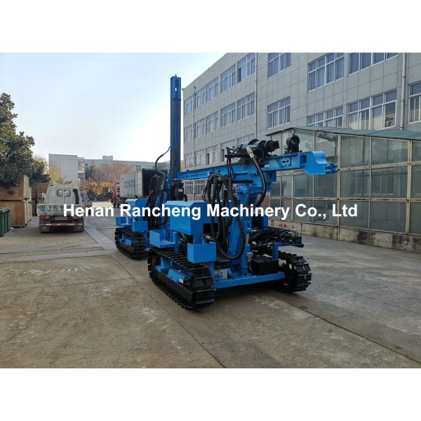 Drill Depth 40-45m Hydraulic DTH Drilling Rig Both Rotary And Hammer Drilling