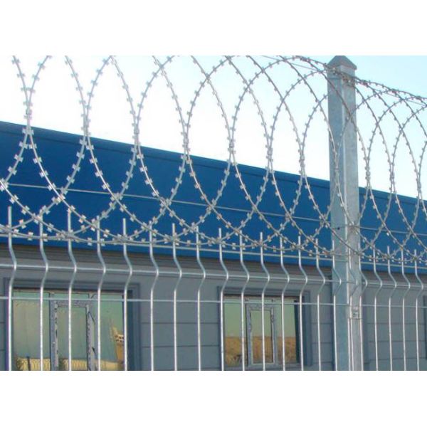 BTO10 BTO22 BTO30 Flat Wrap Razor Wire Offers Effective But Neat Barrier Solution