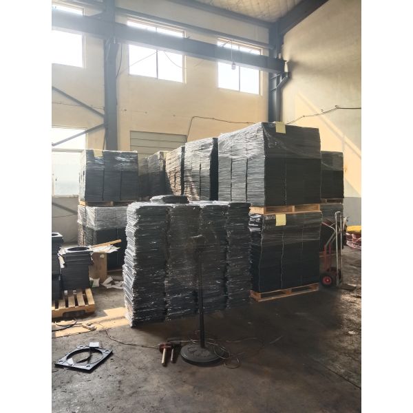 Professional Solution Windproof Stackable Traffic Cone Weight and Rubber Base Weight for Enhanced Event Stability