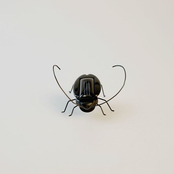 Solar Charging Insect Device Designed for Easy Cleaning and Maintenance Supporting Sustainable Pest Management Practices